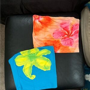 2 for 1 Hawaiian bandeau tops (+ free flip flops)